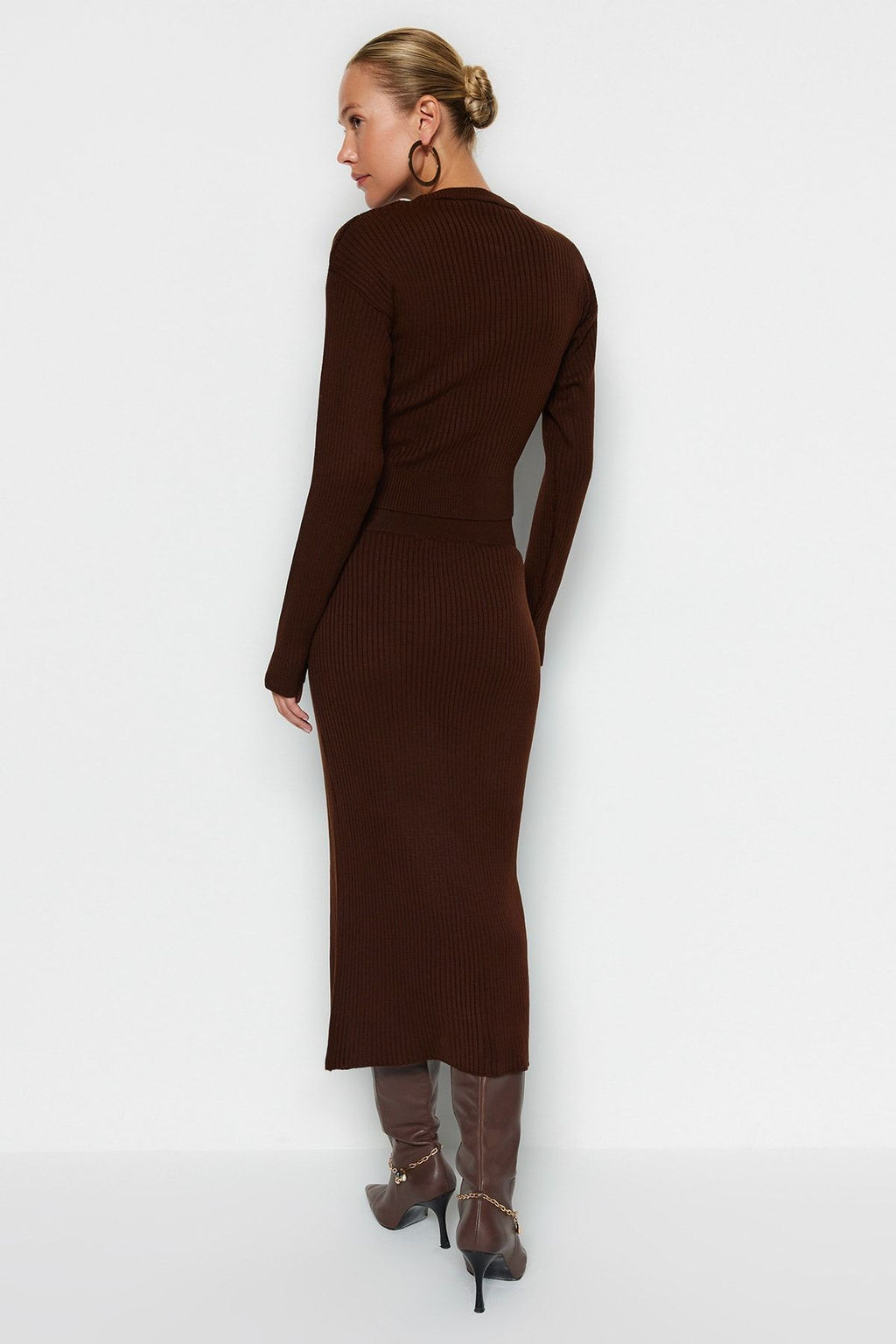 Kahverengi Crop Triko Alt-Ust Tak?m TWOAW23AU00240