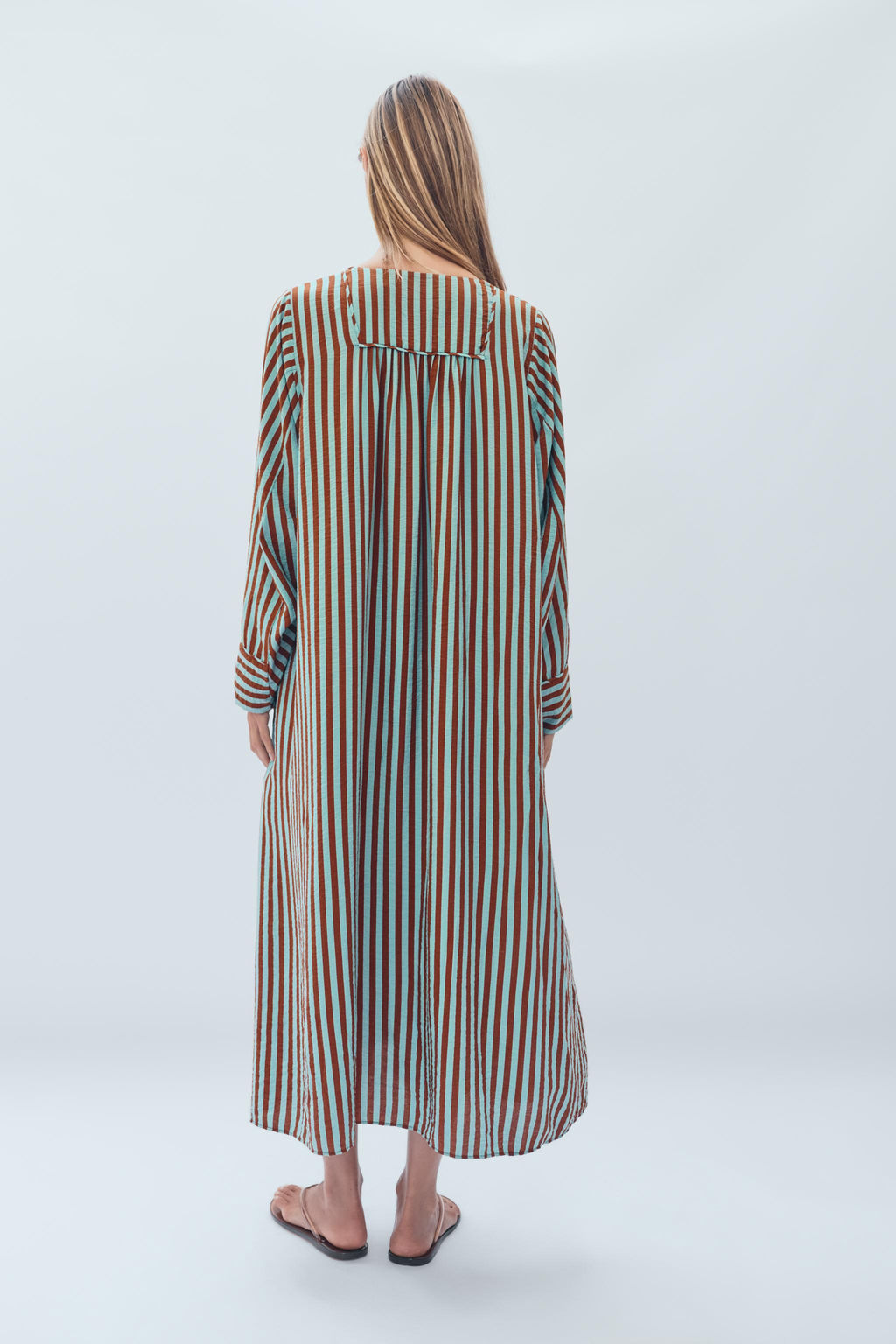 VESTIDO KAFT?N RAYAS LIMITED EDITION / rayas - Zara фото 5