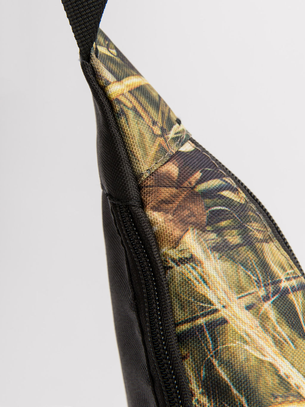 V48 000 24 Сумка поясная