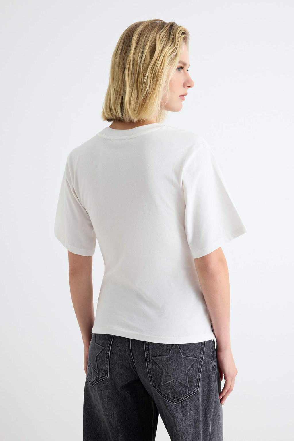 Ekru %100 Pamuk Agraf Detayl_ Bele Oturan Bisiklet Yaka _rme T-Shirt TWOAW27TS00014 - Trendyolmilla фото 4