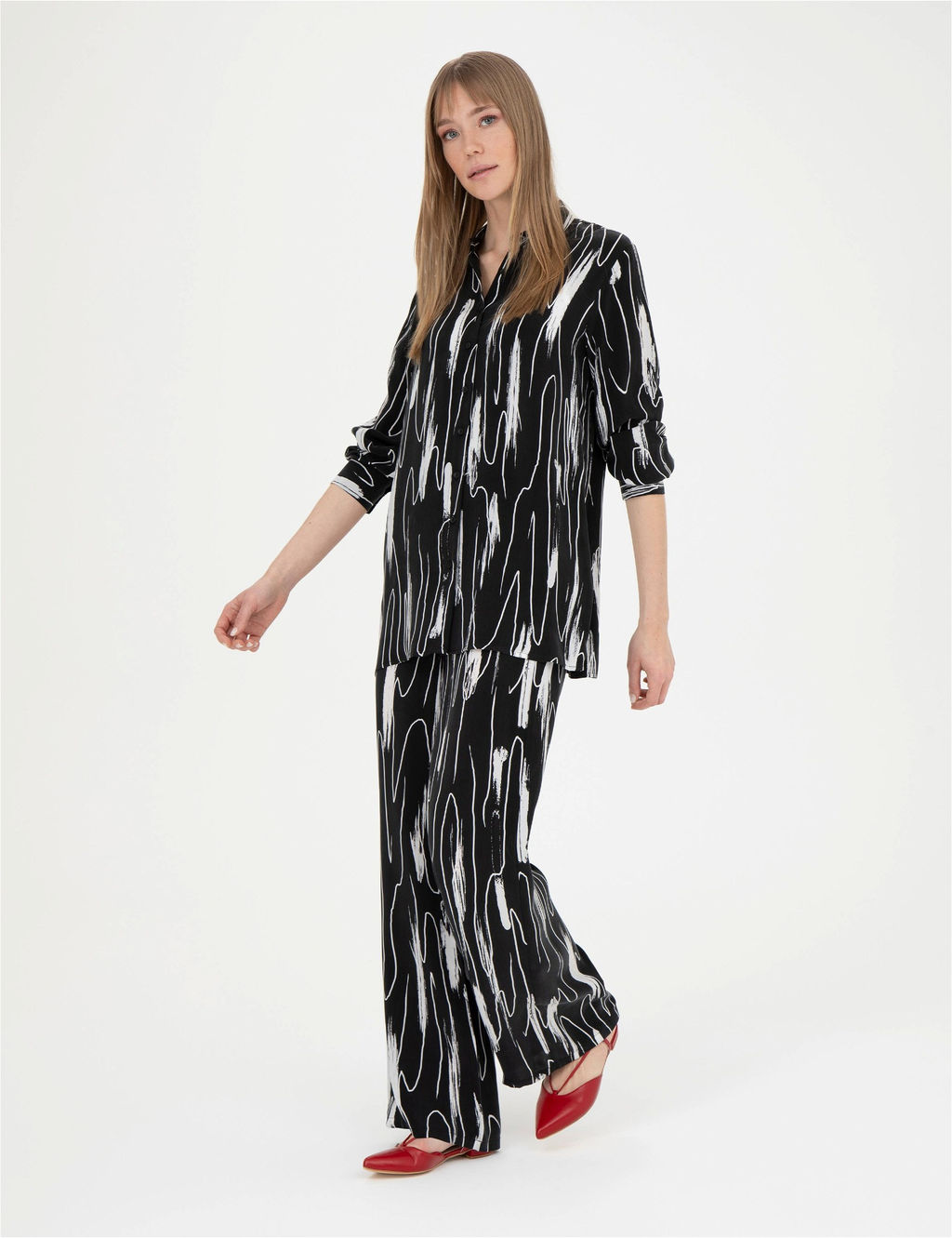Siyah Cupro Desenli Wide Leg Pantolon