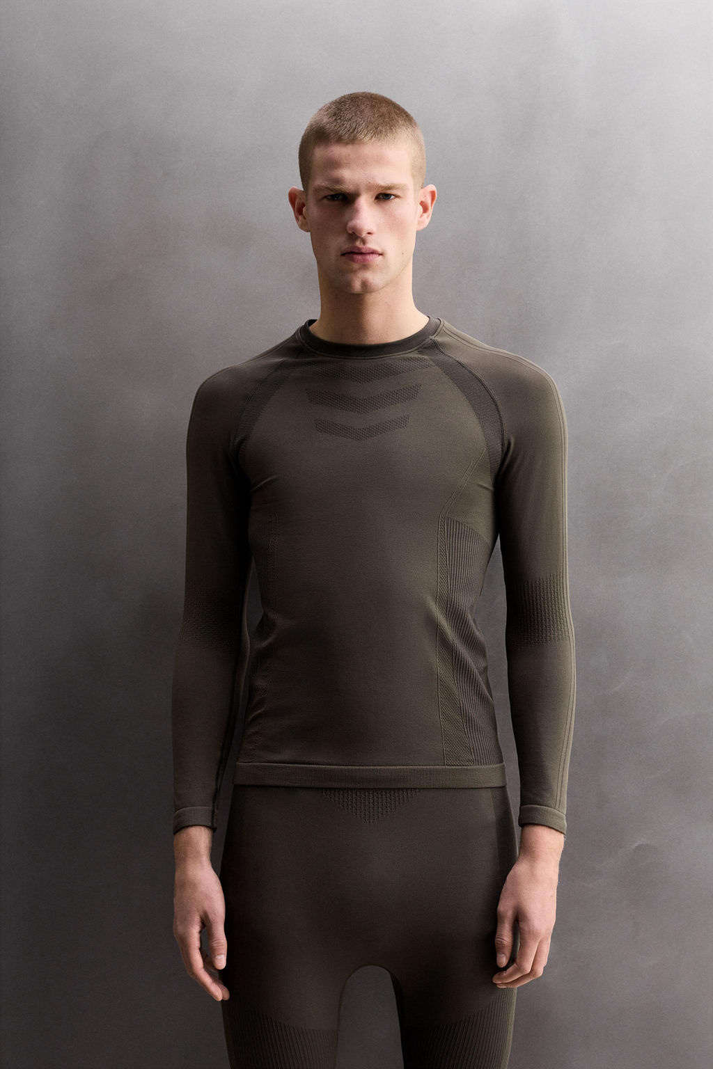 FIRST LAYER SKI T-SHIRT - Zara фото 16