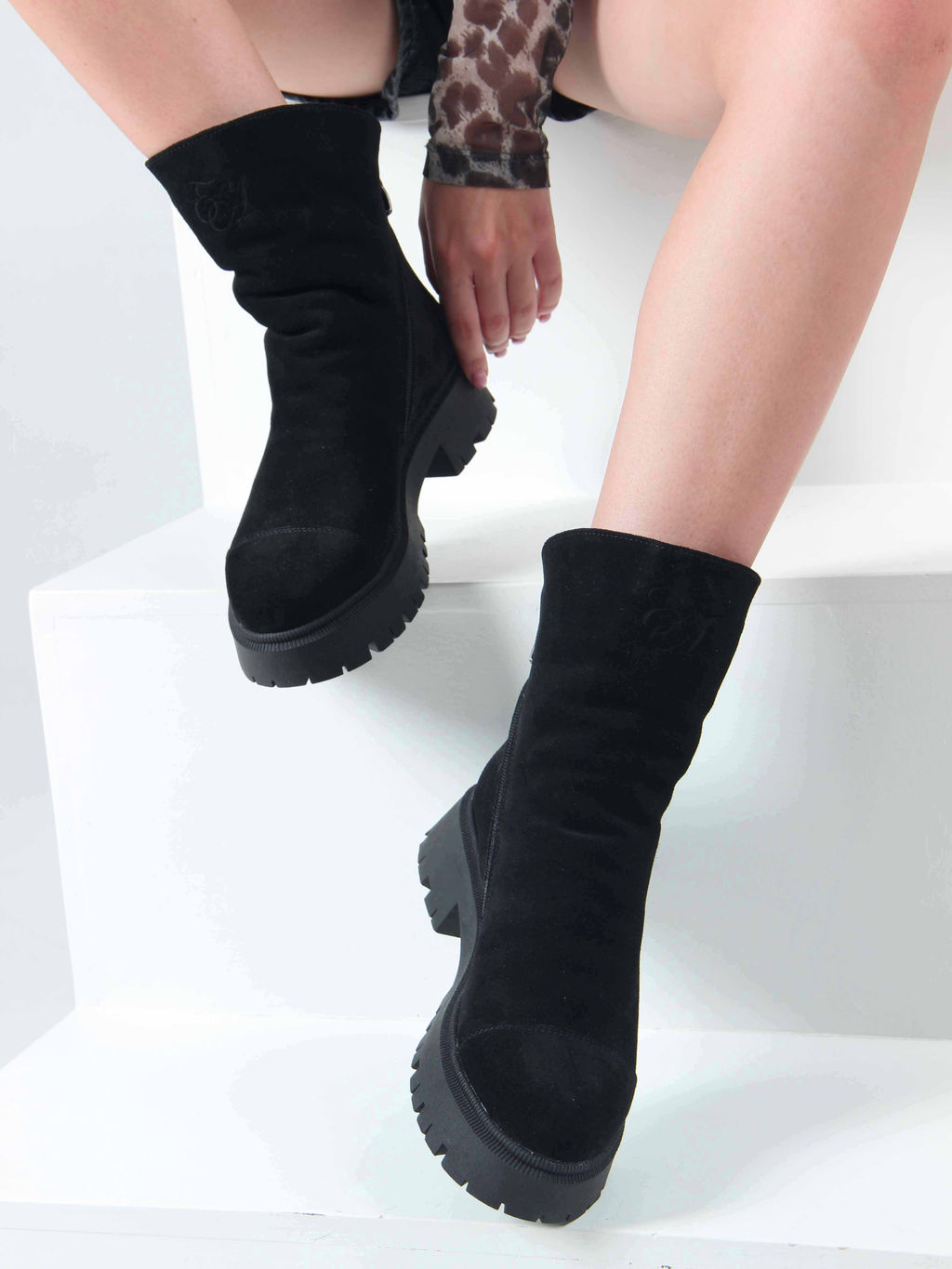 Ботинки 233.2094bl. черный замша/Шерсть