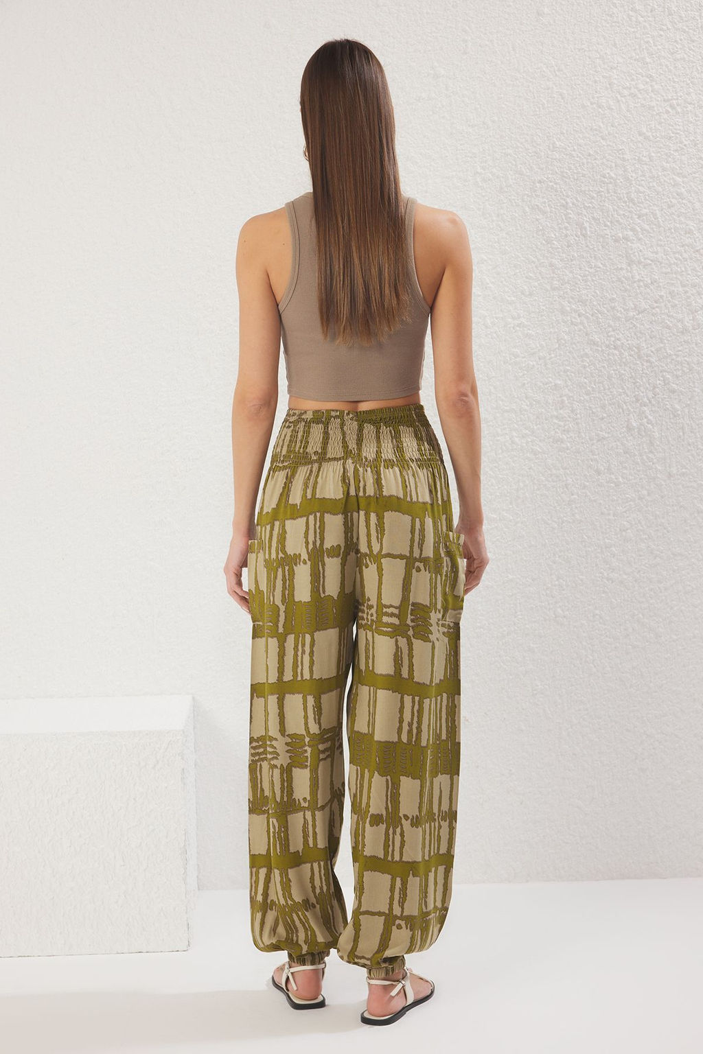 TRENDYOLMILLA K?rm?z? Etnik Desenli Pacalar? Lastikli Salvar Form Dokuma Pantolon TWOSS25PL00063 фото 4