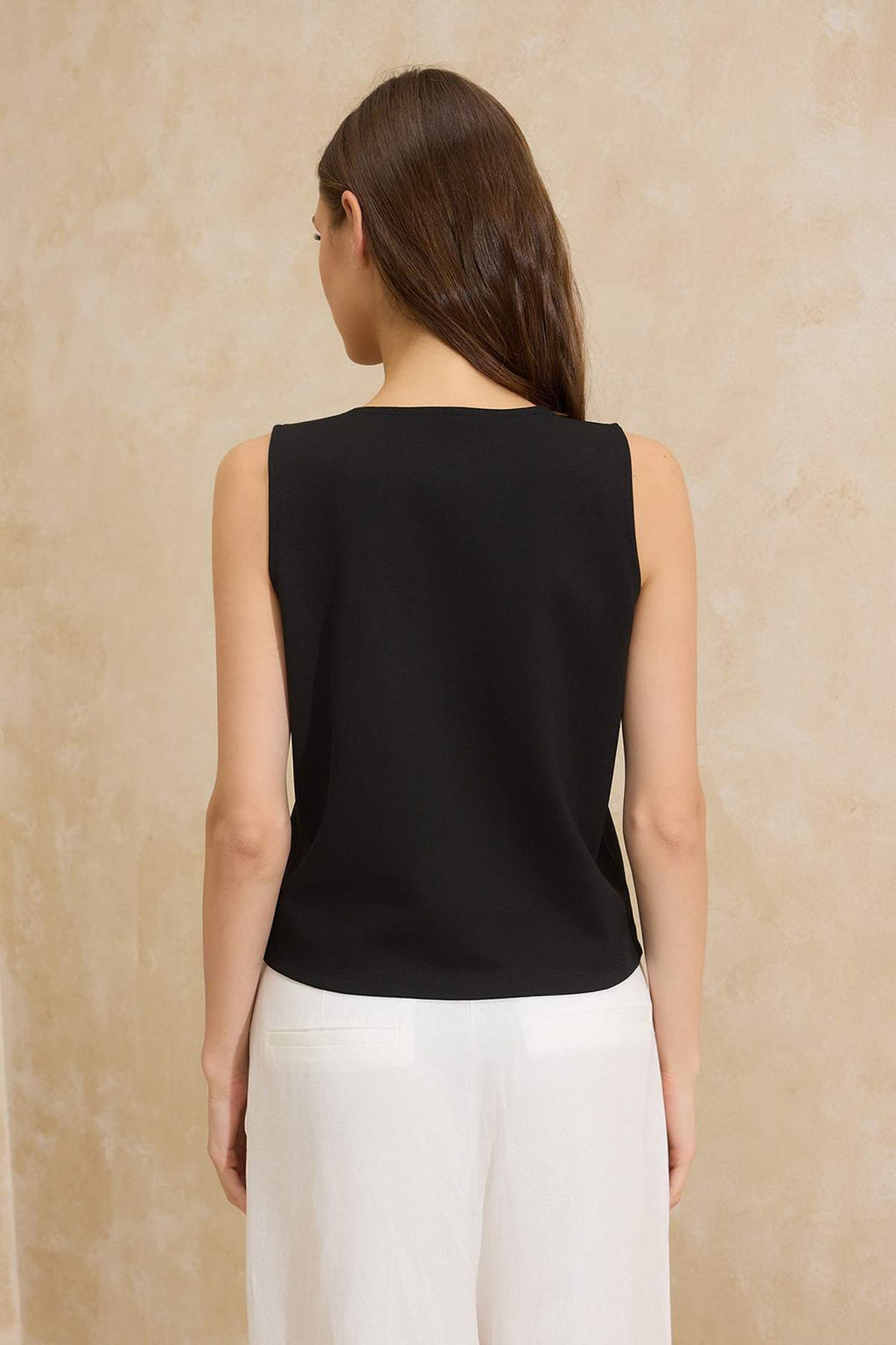 Siyah Fitted/Vucuda Oturan Dugmeli Kolsuz Aksesuar Detayl? Scuba Krep Orme Bluz TWOSS26BZ00015