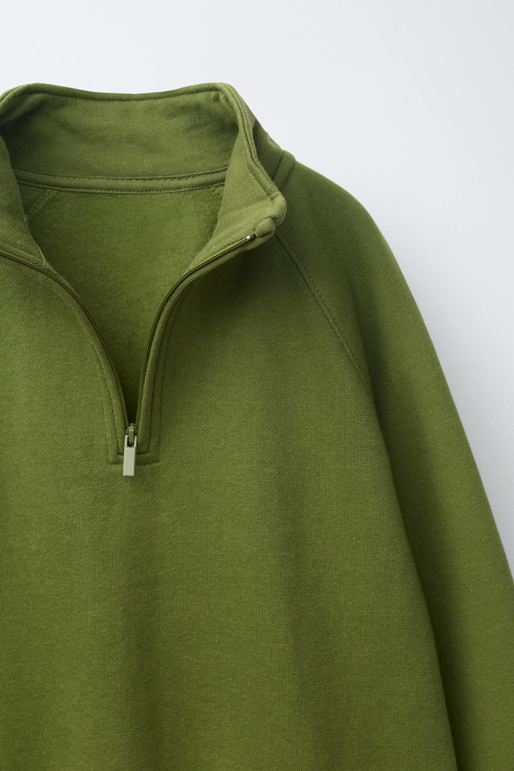 SUDADERA LISA ETIQUETA / VERDE - Zara фото 3