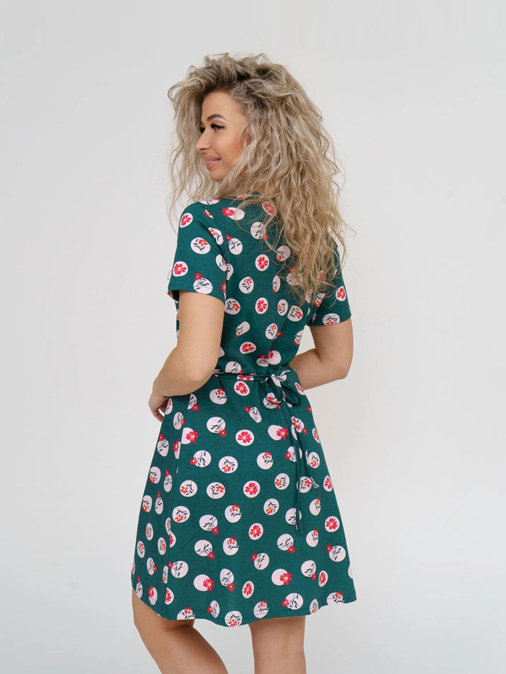 Халат женский, цвет зеленый красный