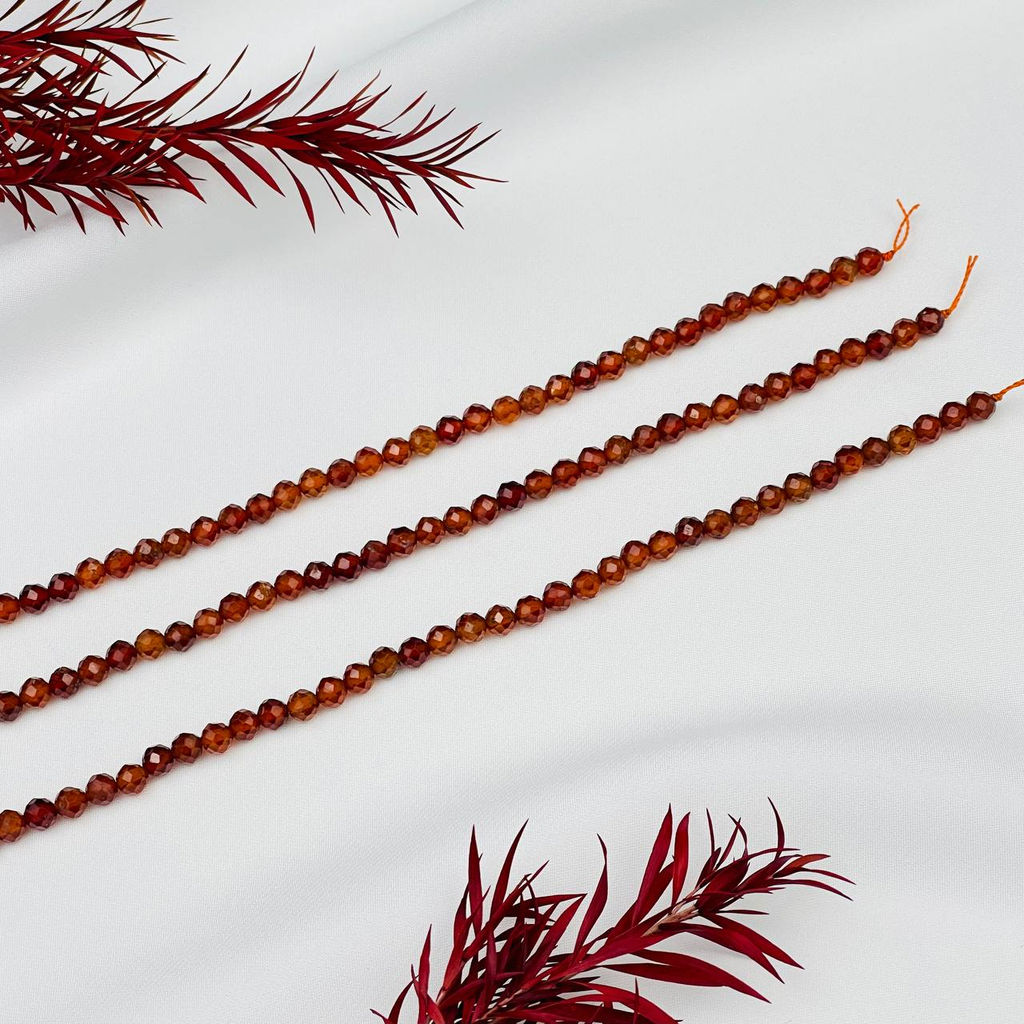 Бусины для украшений из Граната "Спессартин" (86 бусин)