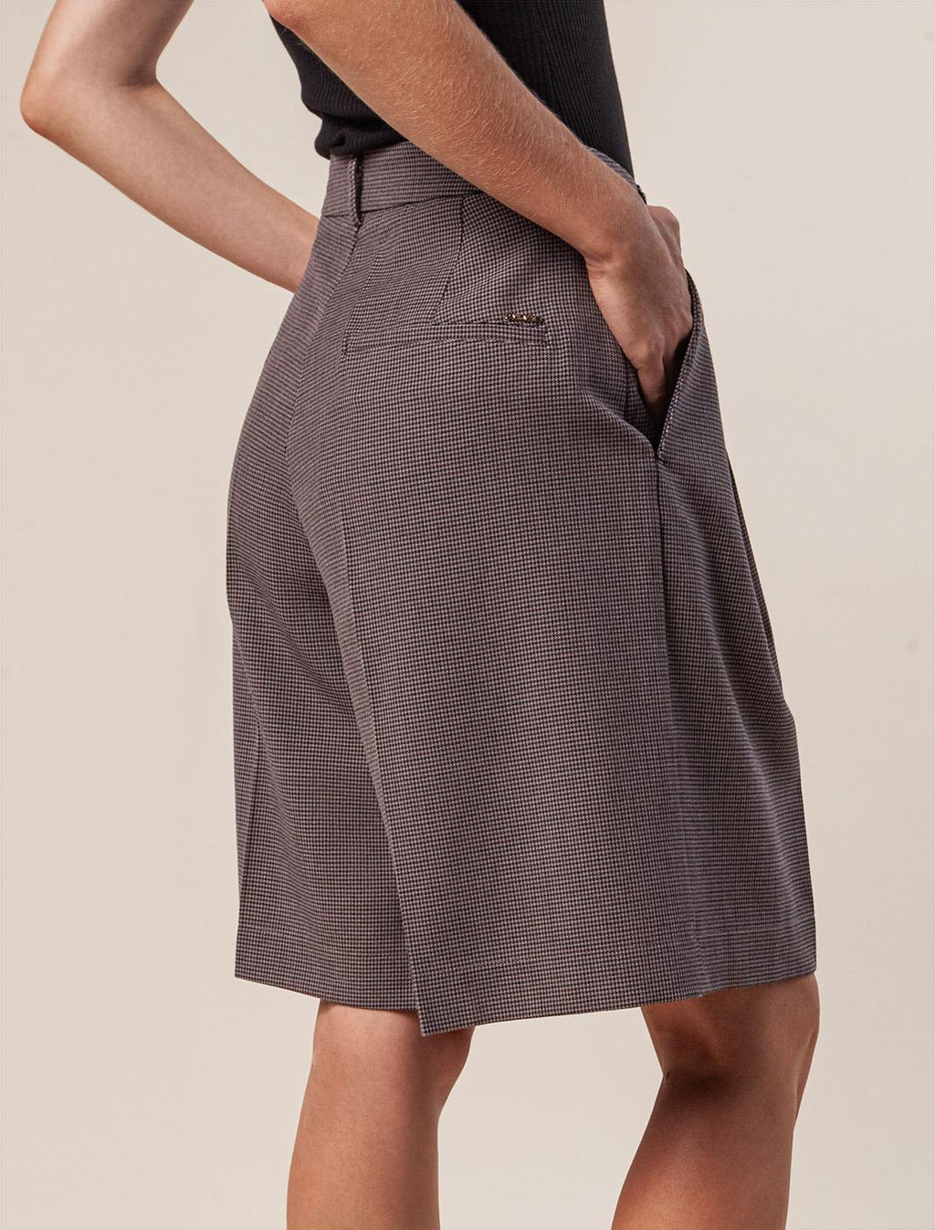 VILATTE / Шорты-бермуды из эластичной поливискозы в мелкую лапку  фото 3