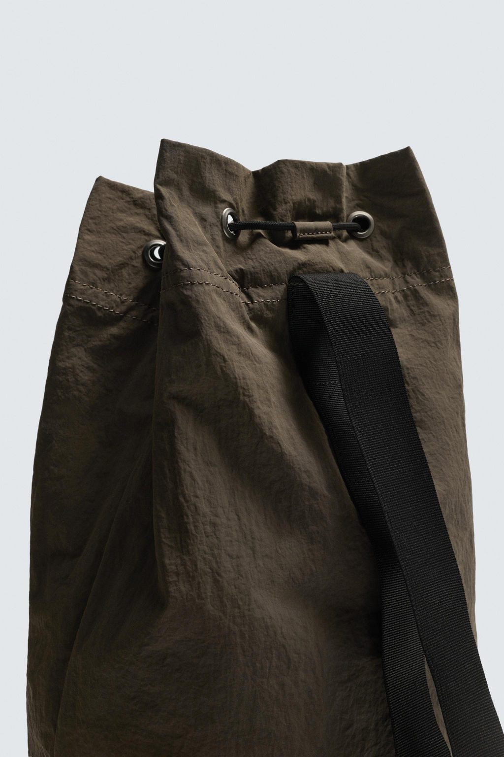 BOLSO SACO T?CNICO / Verde Caqui - Zara фото 5