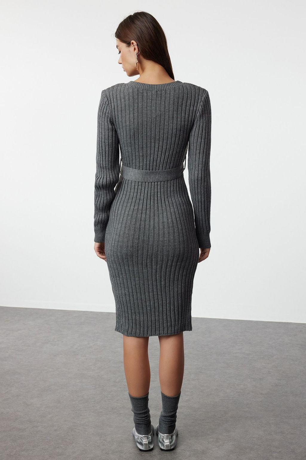 Antrasit Mini Triko Kemerli Elbise TWOAW23EL00444