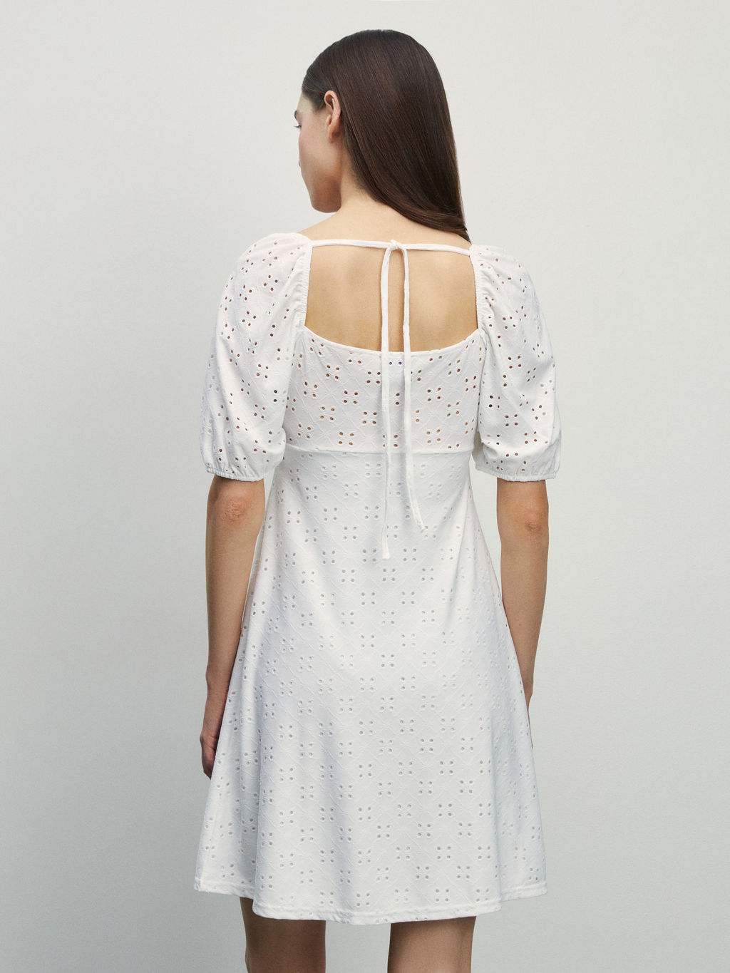 Платье мини с перфорацией / Zarina  фото 5