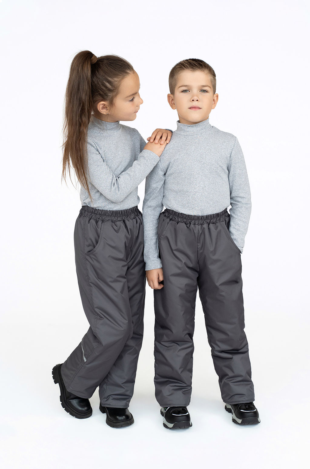 Брюки демисезонные серые