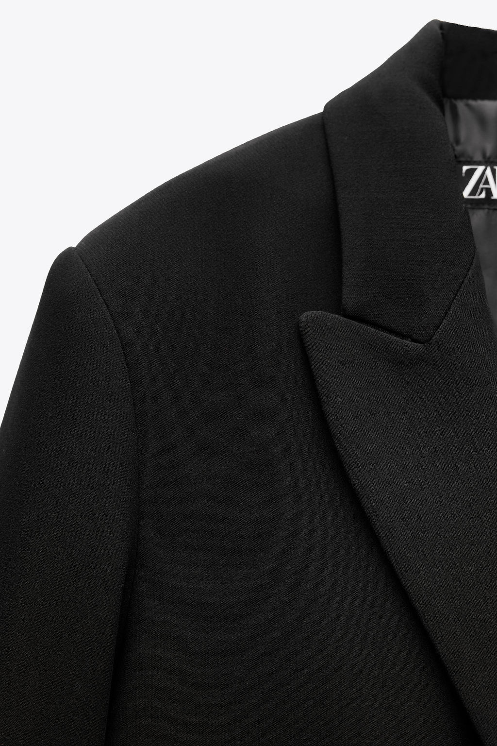 OVERSIZED DOUBLE-BREASTED BLAZER