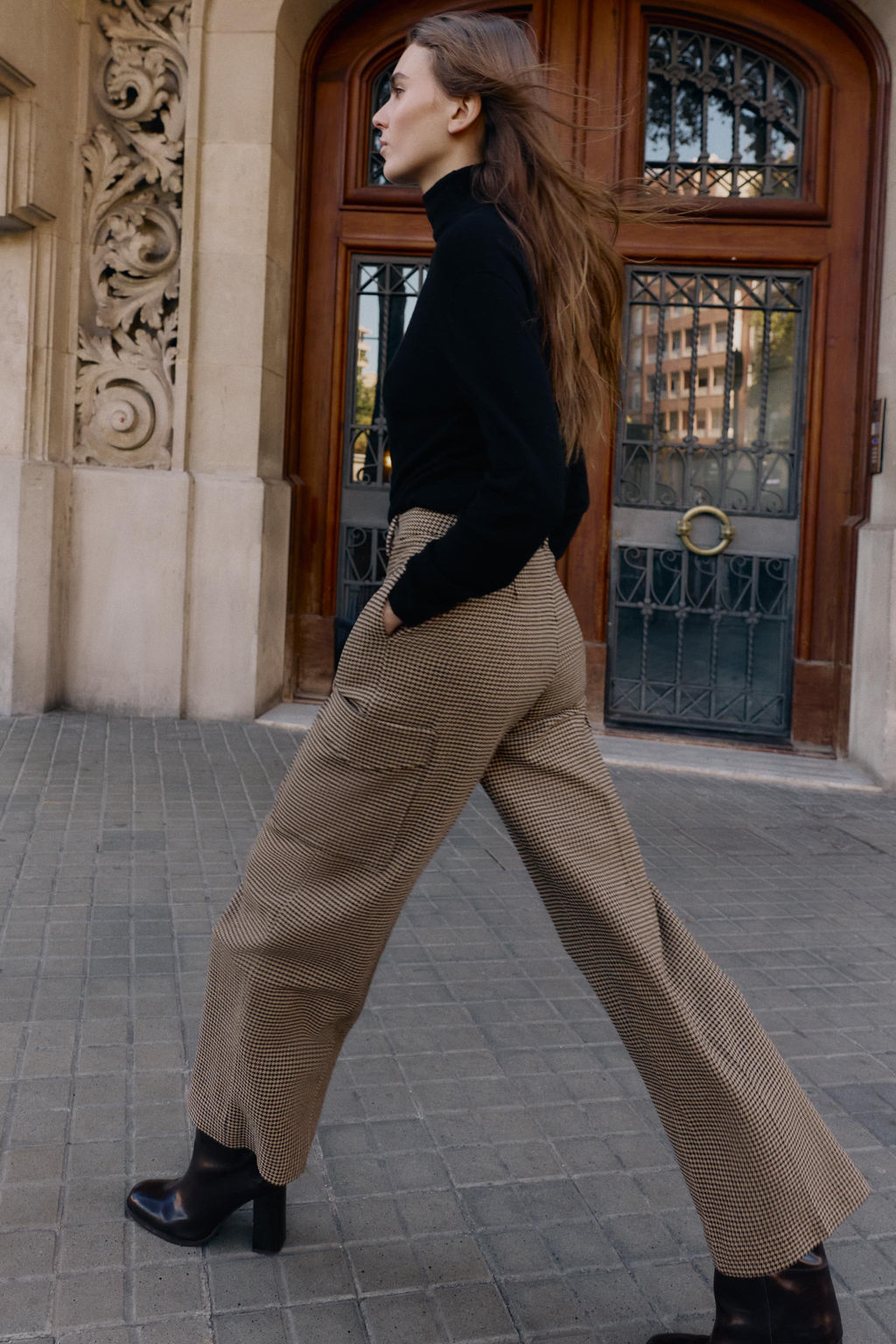 HOUNDSTOOTH CARGO TROUSERS - Zara фото 8