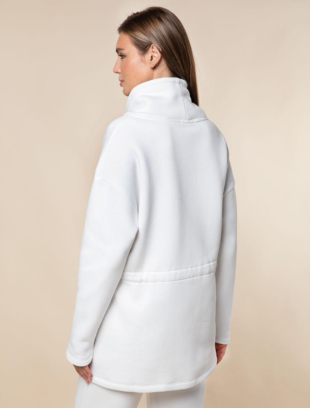 D49.966 Джемпер женский молочный