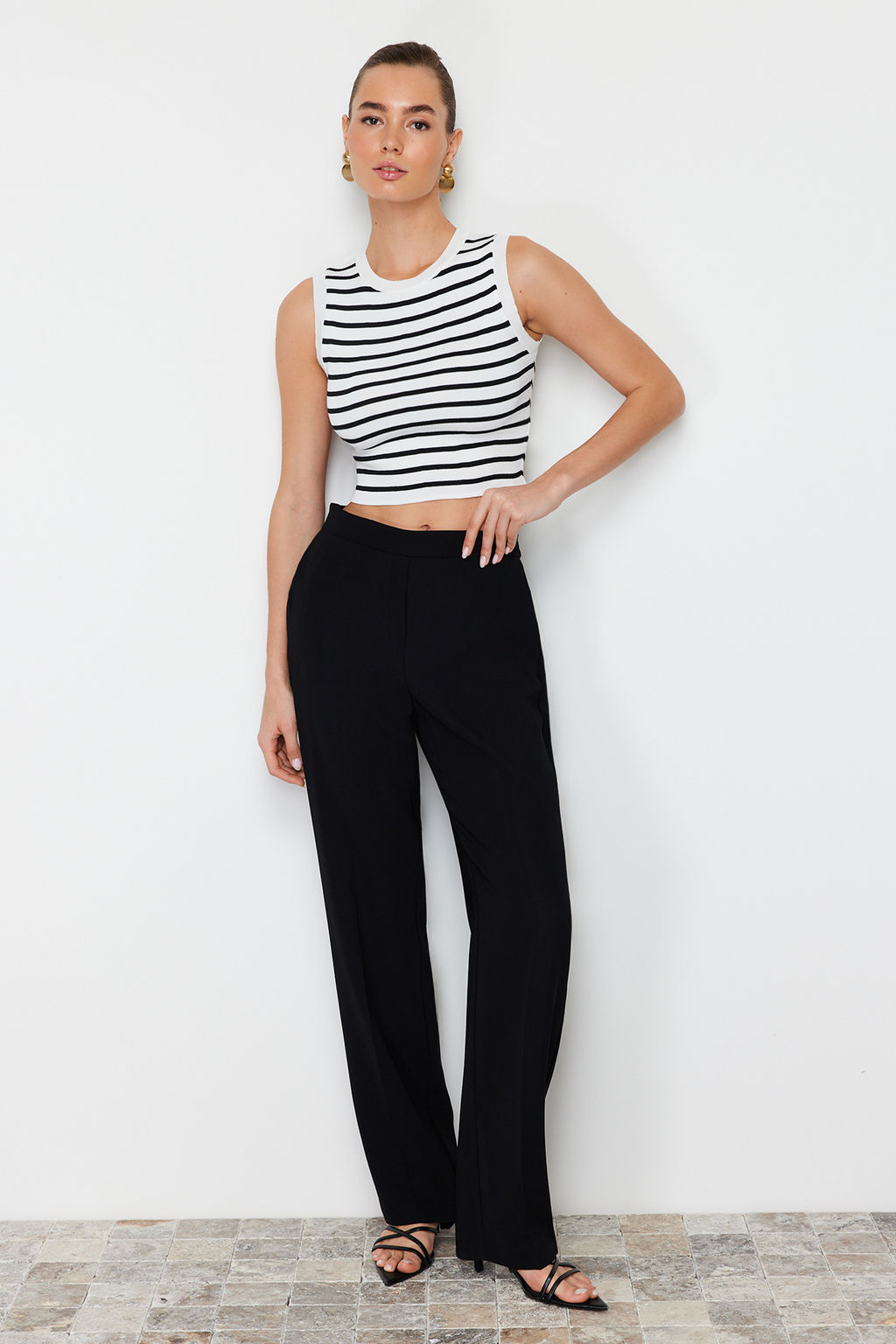 Ekru Crop Cizgili Triko Ince Bluz TWOSS23BZ00584