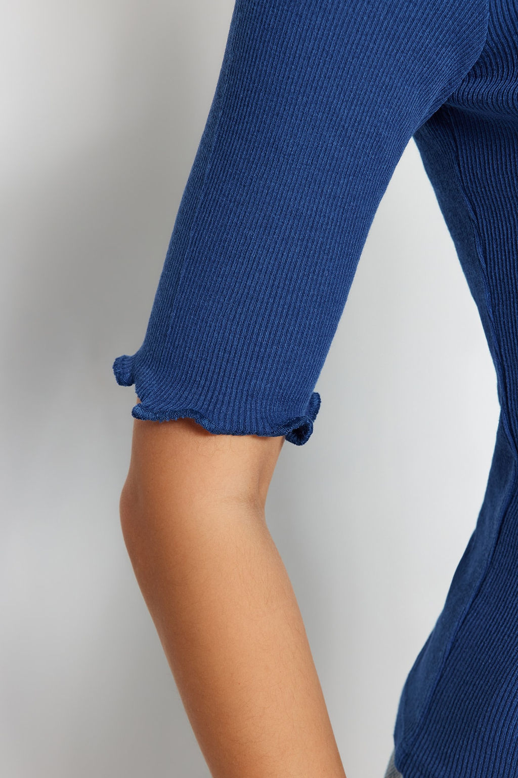 Saks Fitilli Fitted/Vucuda Oturan Bisiklet Yaka Esnek Orme Bluz TWOSS23BZ00025