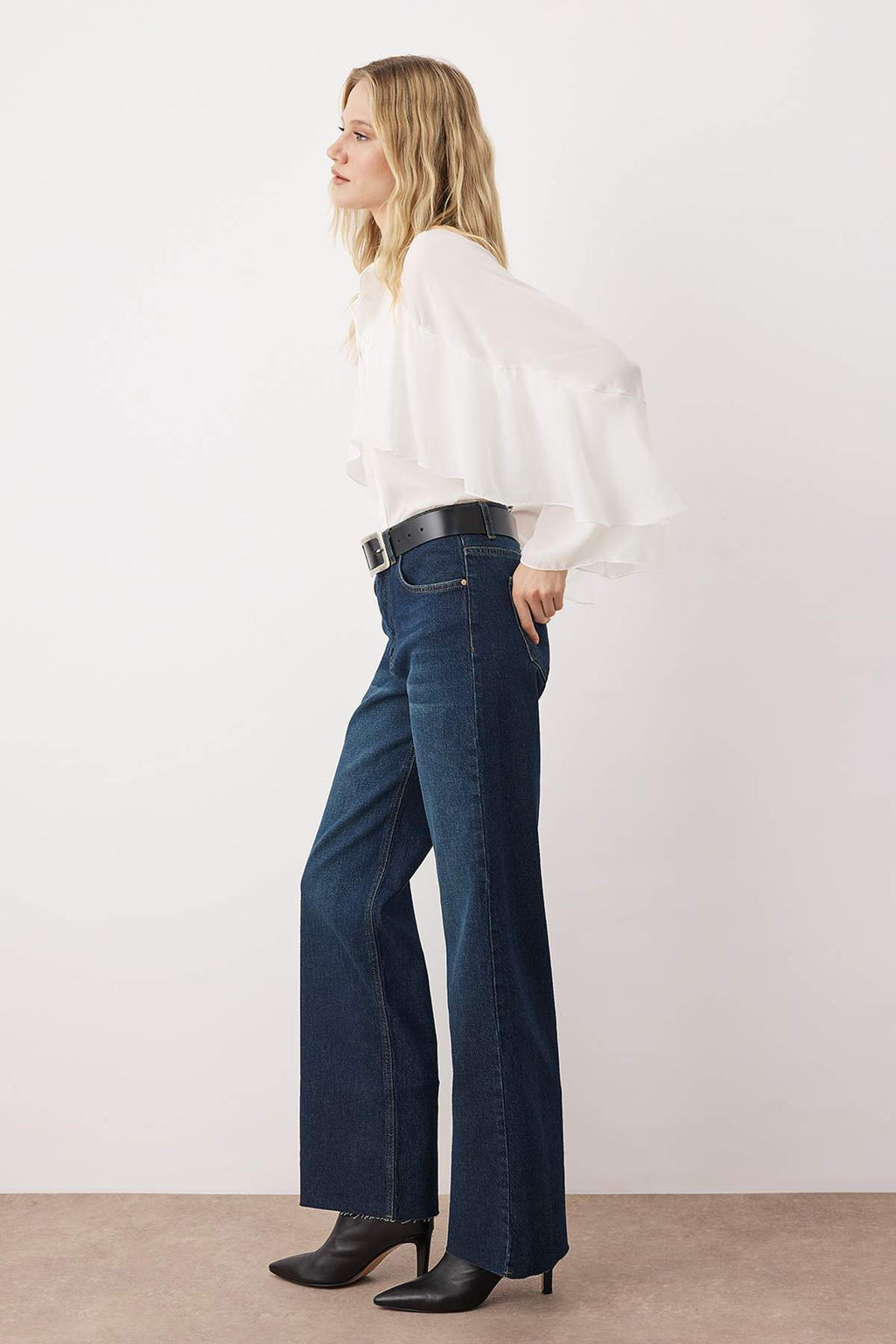 Mavi Yuksek Bel Comfort Wide Leg Palazzo Jeans TWOAW26JE00081 - Trendyolmilla фото 19