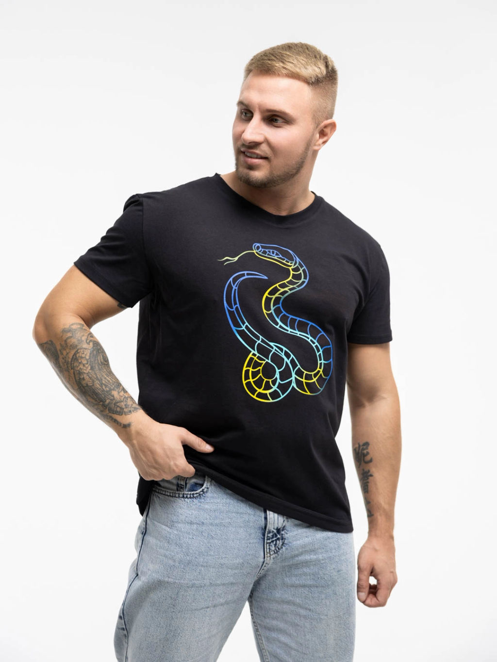 Футболка мужская, цвет черный