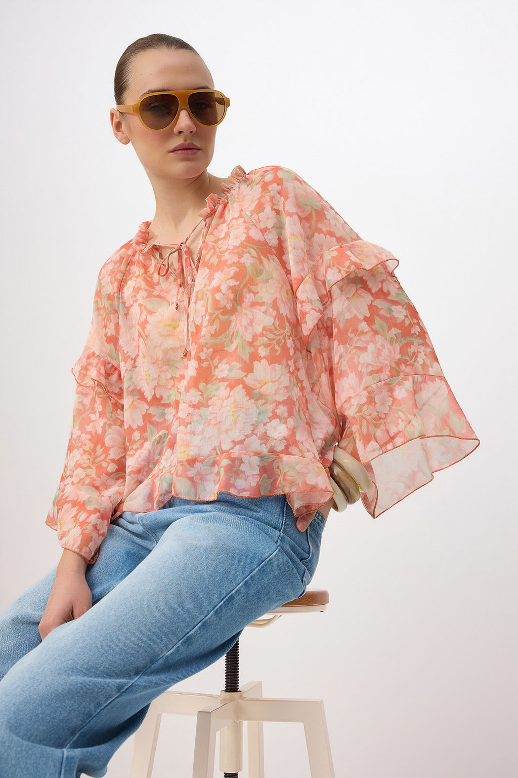 Cok Renkli Cicekli Standart Beden F?rf?r Detayl? Transparan Sifon Bluz TWOSS26BZ00538 - Trendyolmilla фото 2