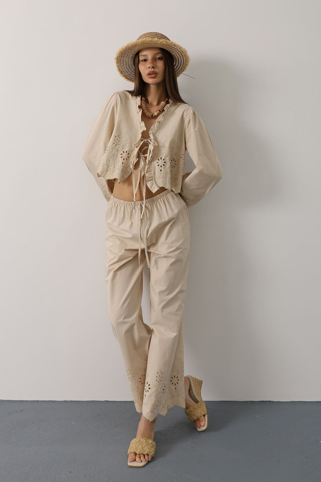 Siyah %100 Pamuk Poplin Baglamal? Brode Detayl? Dokuma Bluz TWOSS25BZ00595 - Trendyolmilla фото 7