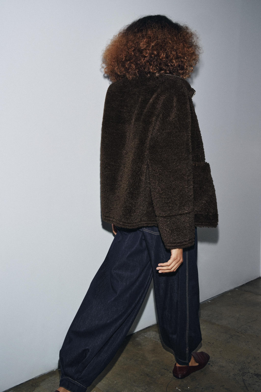 ZW COLLECTION FAUX SHEARLING DOUBLE-FACED JACKET - Zara фото 2