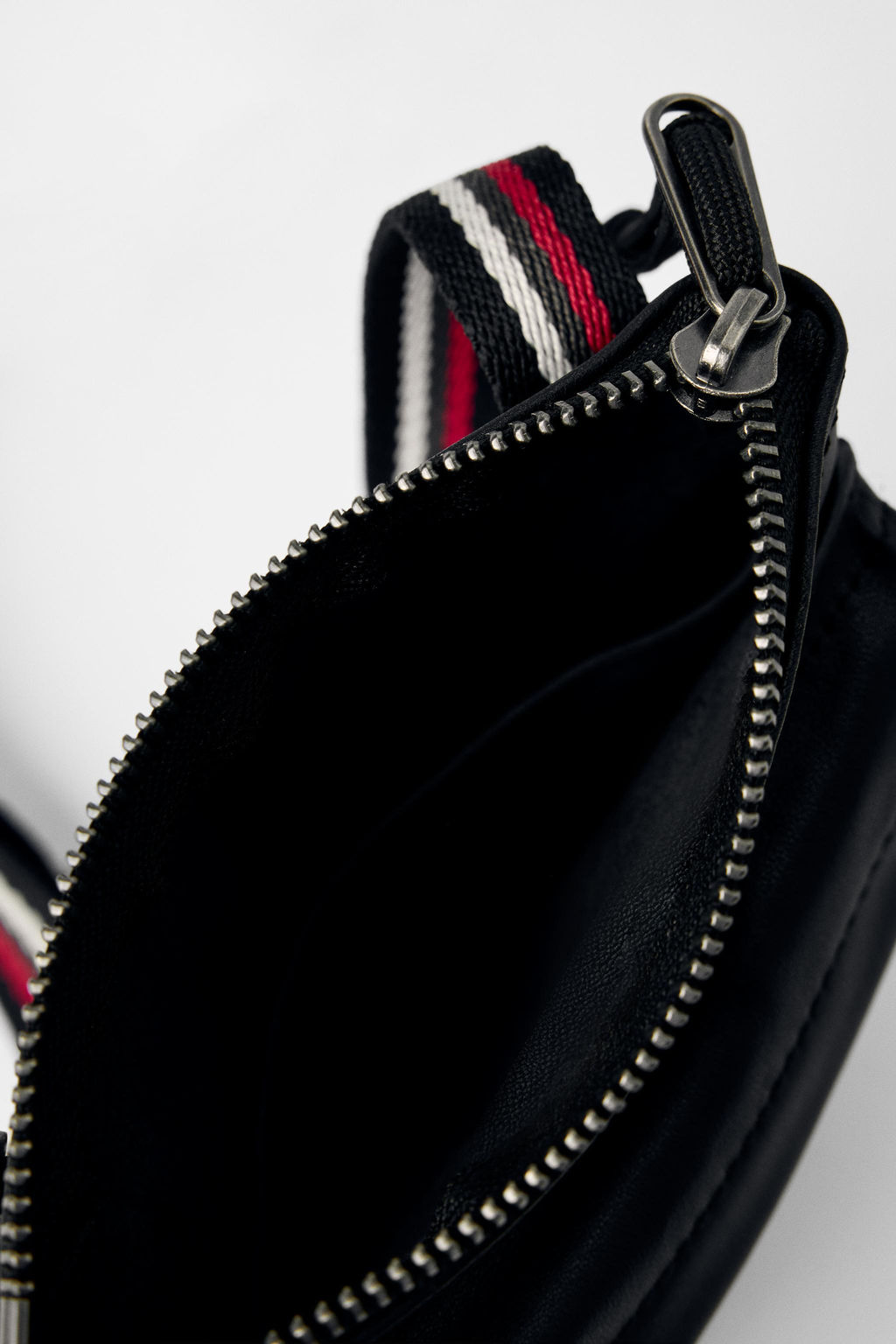 LEATHER CROSSBODY BAG BOBBY GILLESPIE X ZARA  фото 5