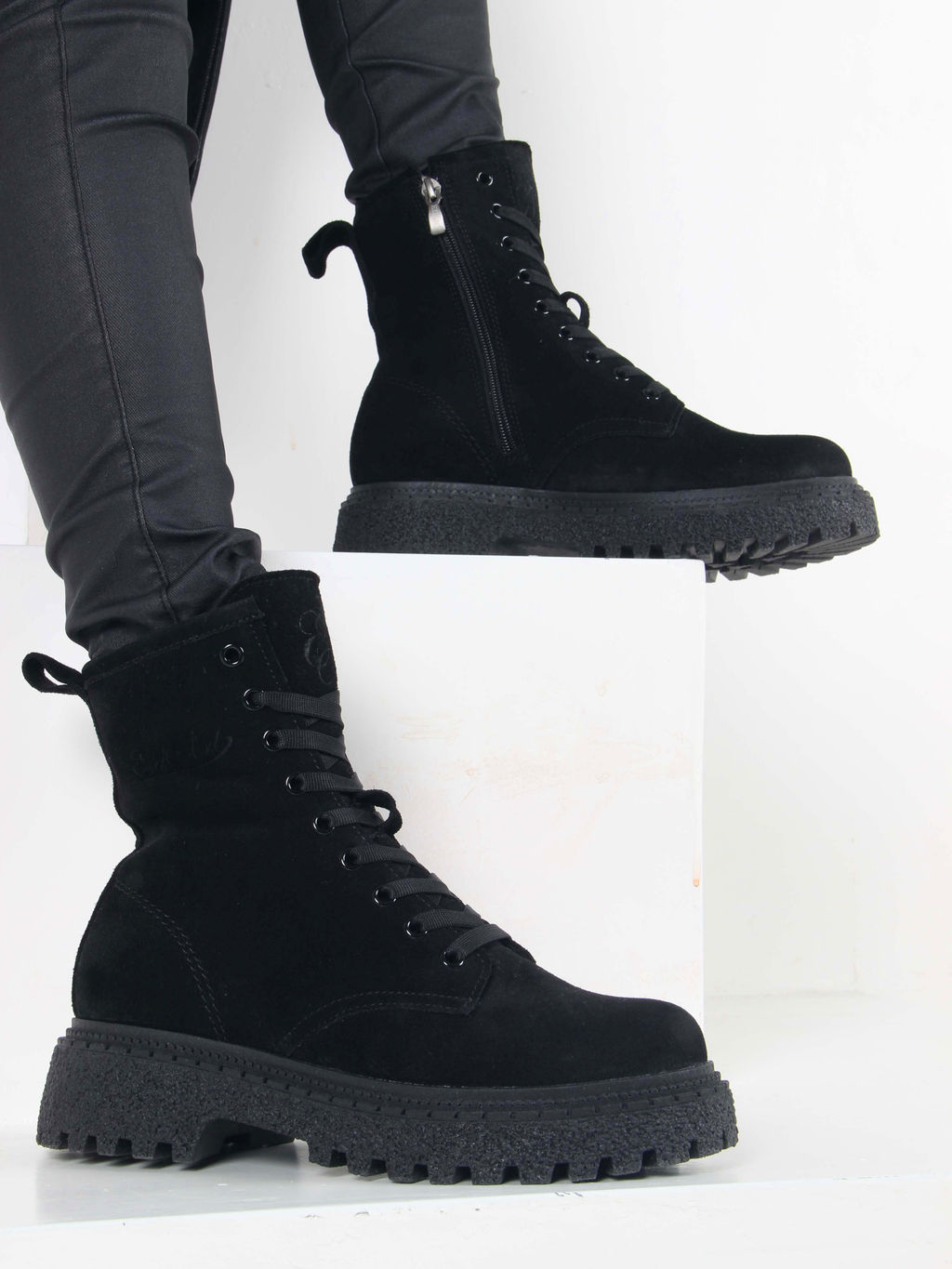 Ботинки 327.asteria.bl черный замш/Мех