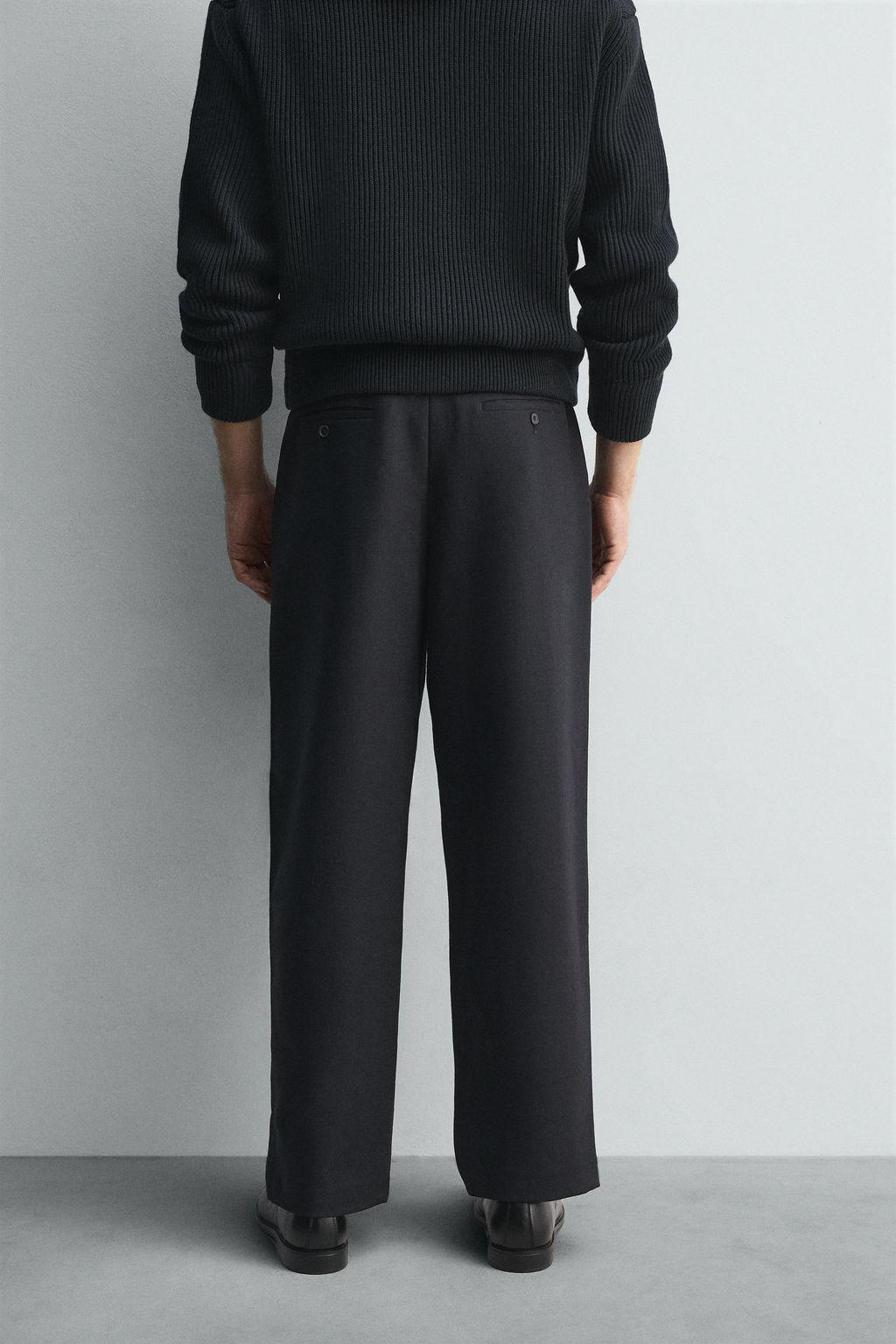 LIMITED EDITION 100% WOOL STRAIGHT-LEG TROUSERS - Zara фото 3