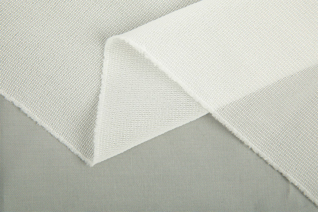 Дублерин G-26et эластичный тканый точечный для кожи белый 40 г/кв.м 5 150 см ш. 150 см