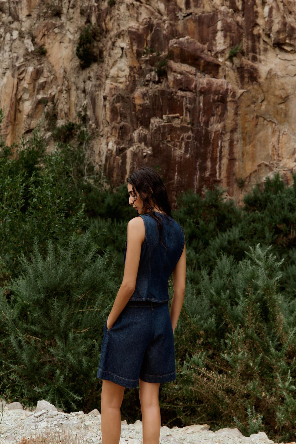 Z1975 DENIM SHORTS WITH DARTS AND BELT - Zara фото 3