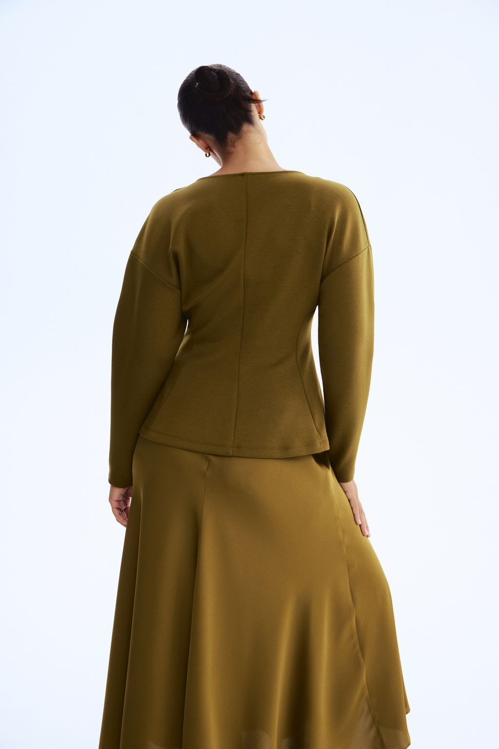 Top entallado efecto neopreno - H&m фото 6