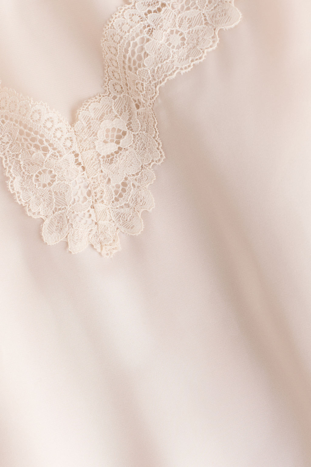 Camis?n lencero de sat?n con detalles de encaje - H&m фото 8