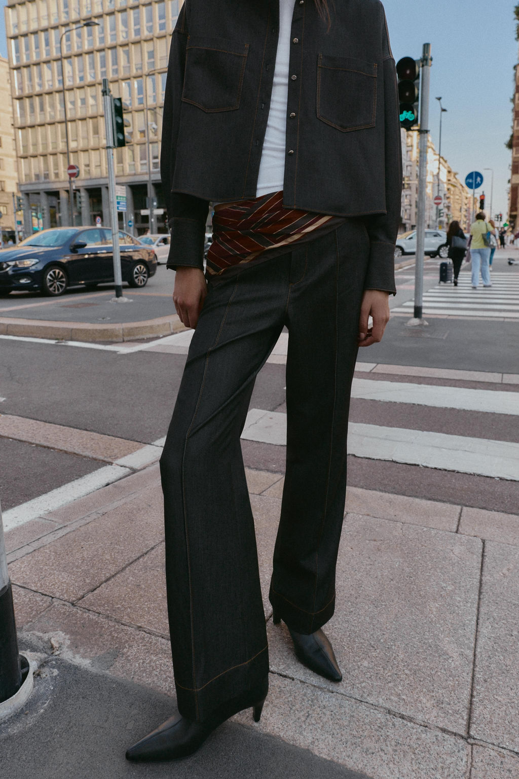 CONTRAST TOPSTITCH SEAM TROUSERS - Zara фото 2