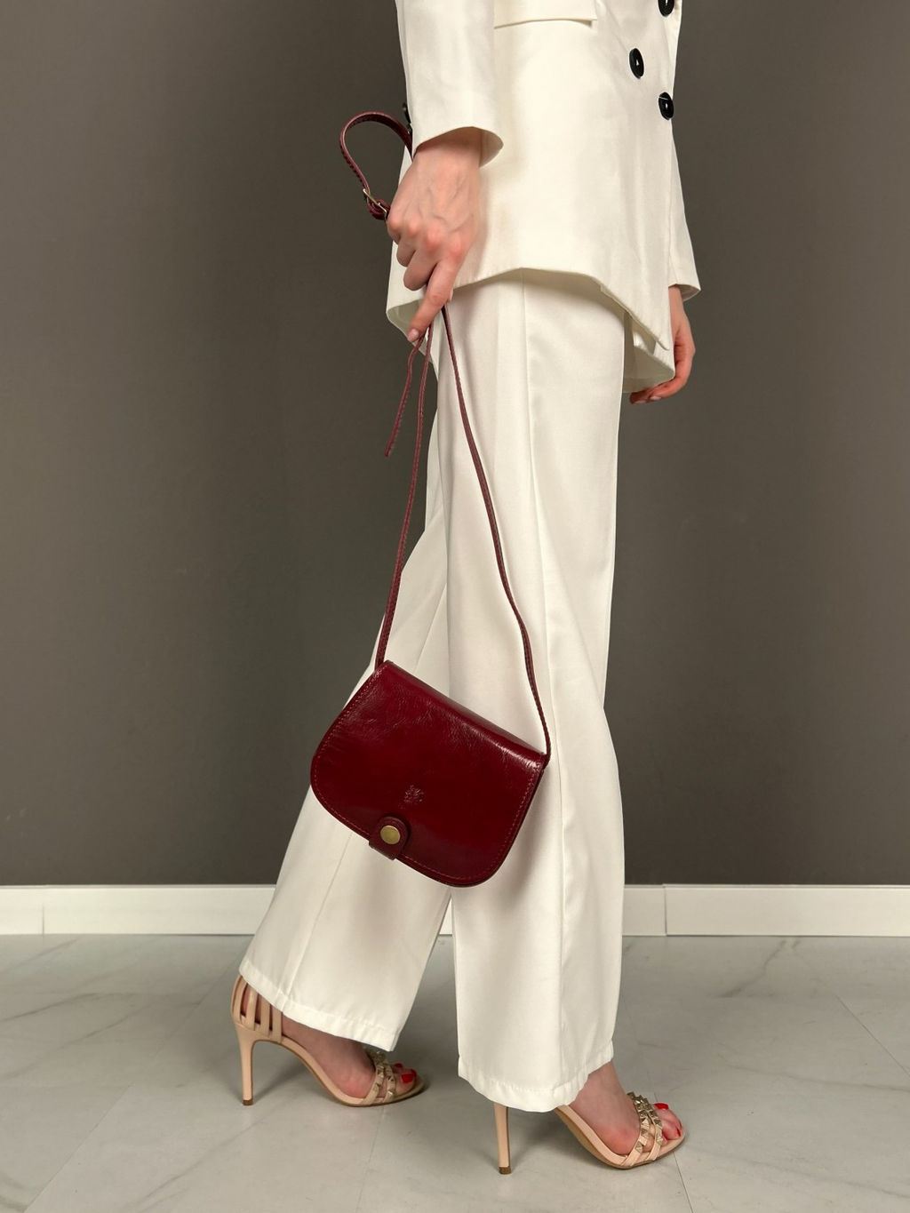 Сумочка женская из телячьей кожи