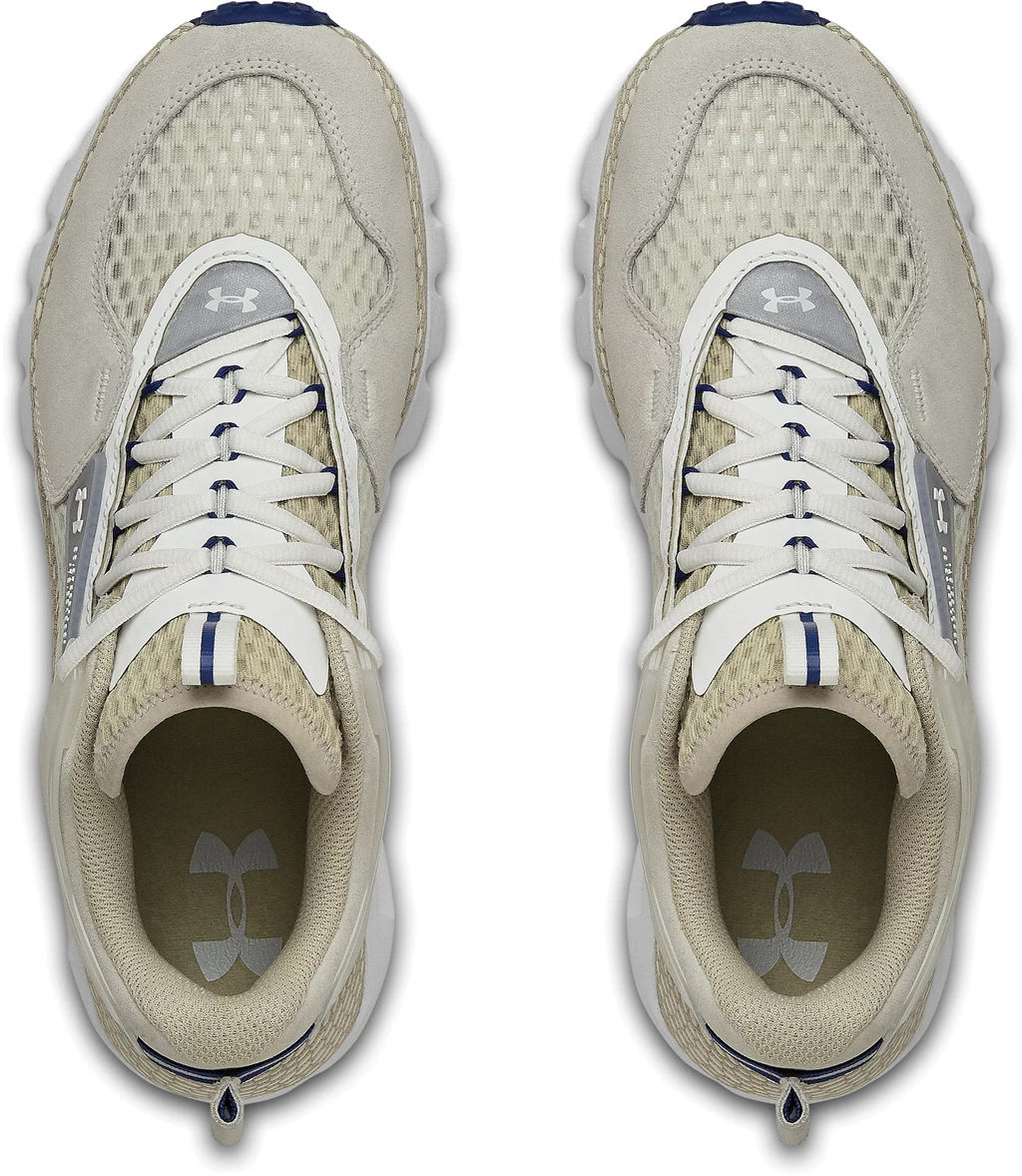 Кроссовки взрослые