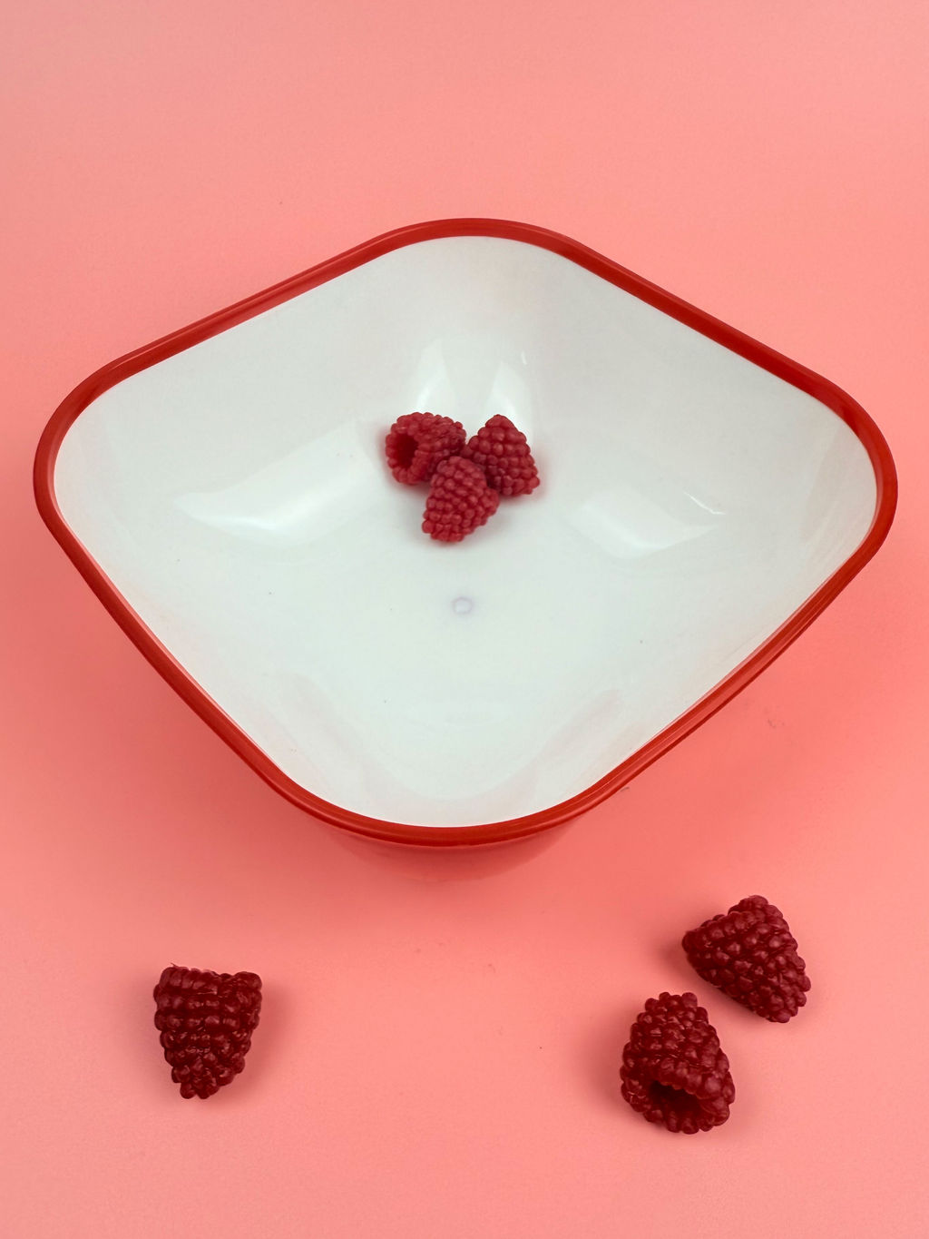 Цена за 2 шт. Миска пластиковая 800мл (цвет микс) OLS-179-21