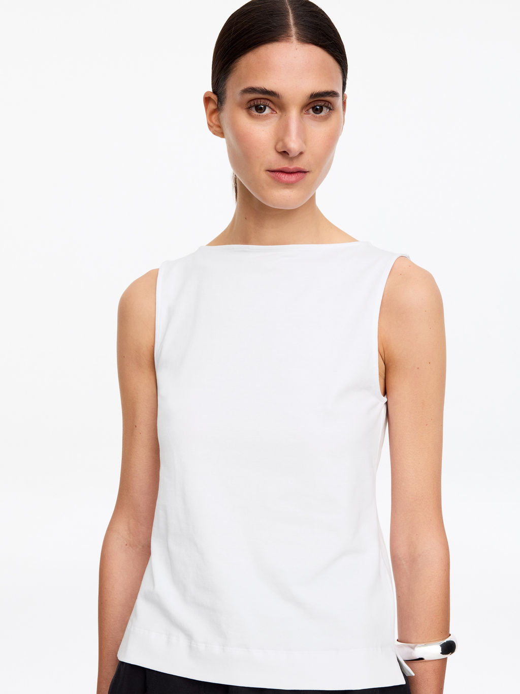 Top sin mangas de tipo deportivo con cuello barco - H&m фото 6