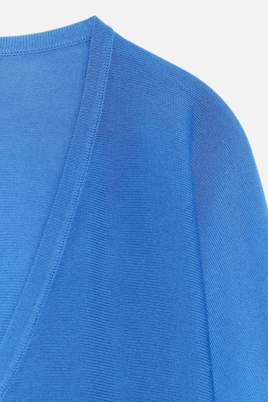 TOP PUNTO FLUIDO ESCOTE PICO / Azul?n
