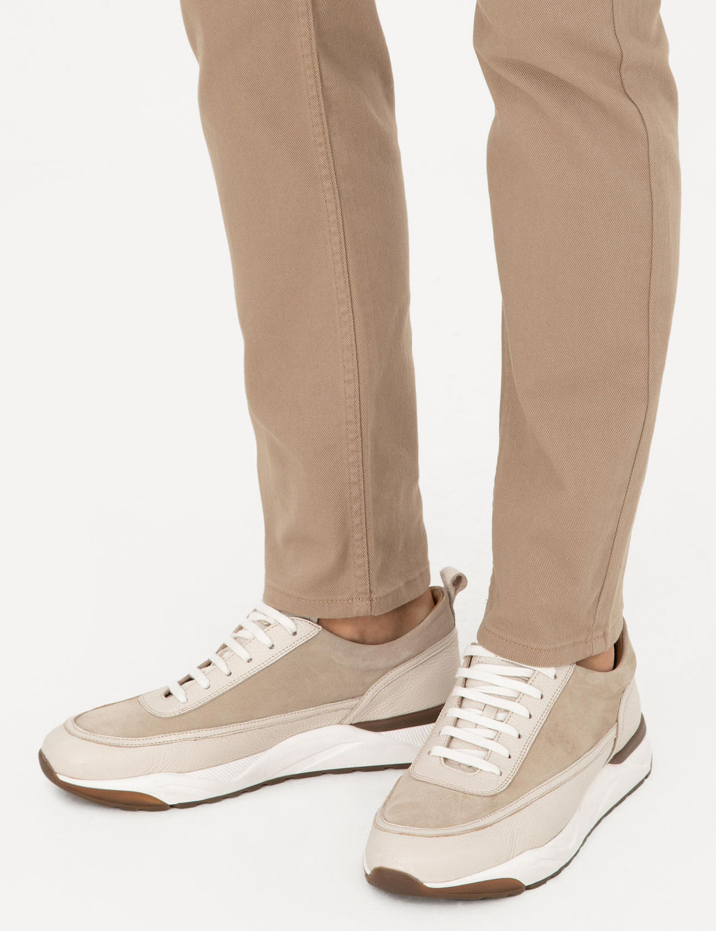 Бежевая повседневная обувь