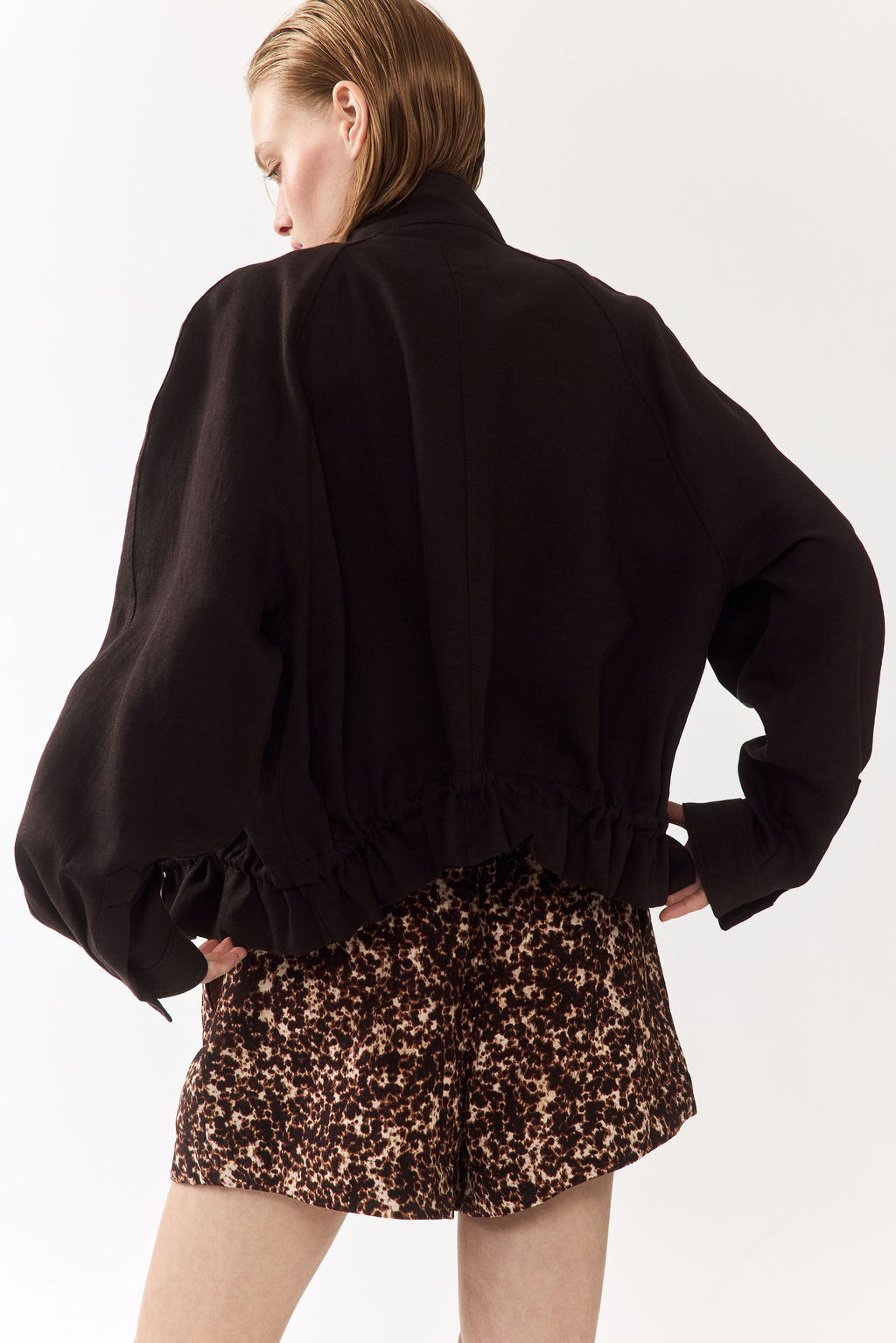 Pantal?n corto con cord?n de ajuste - H&m фото 6