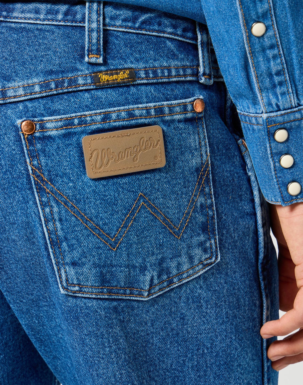 Джинсы мужские