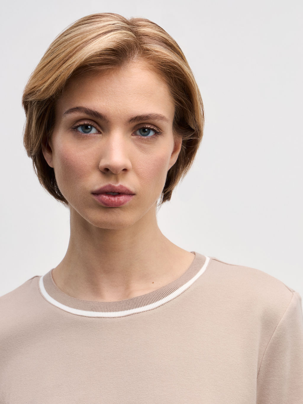 Футболка с контрастной окантовкой из хлопка / Zarina  фото 6