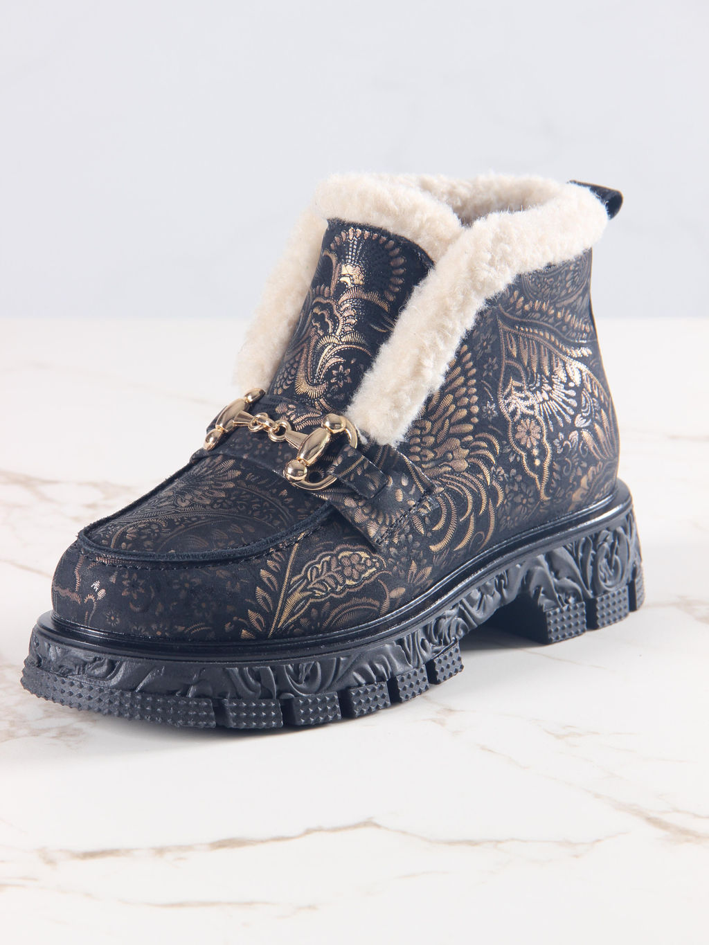 Ботинки 307.PODYUM141 bl.Черная грация/шерсть