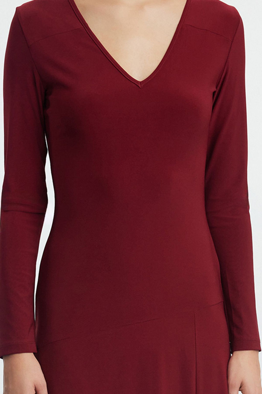 Trendyolmilla Siyah Duz V Yaka Etegi Volanl? Skater/Belden Ac?lan Esnek Maxi Orme Elbise TWOAW25EL00111  фото 9