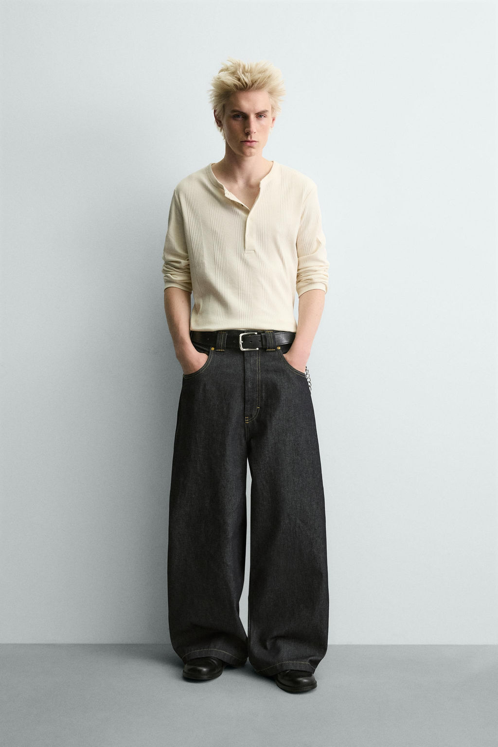 RELAXED FIT TROUSERS WITH CHAIN - Zara фото 11