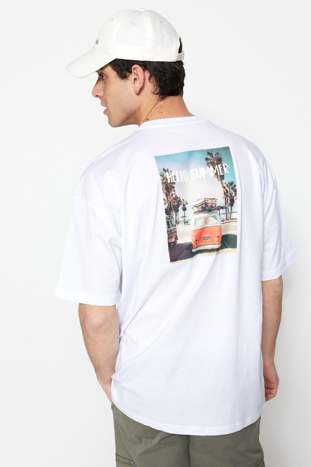 TRENDYOL MAN Beyaz Oversize/Genis Kesim Manzara Bask?l? K?sa Kol %100 Pamuklu T-Shirt TMNSS21TS0619 - Trendyolmilla фото 5