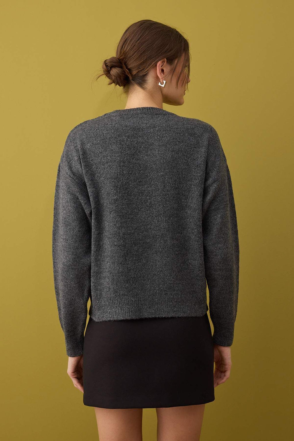 Antrasit Yumusak Dokulu Cicek Desen Islmeli Triko Kazak TWOAW26KZ00110