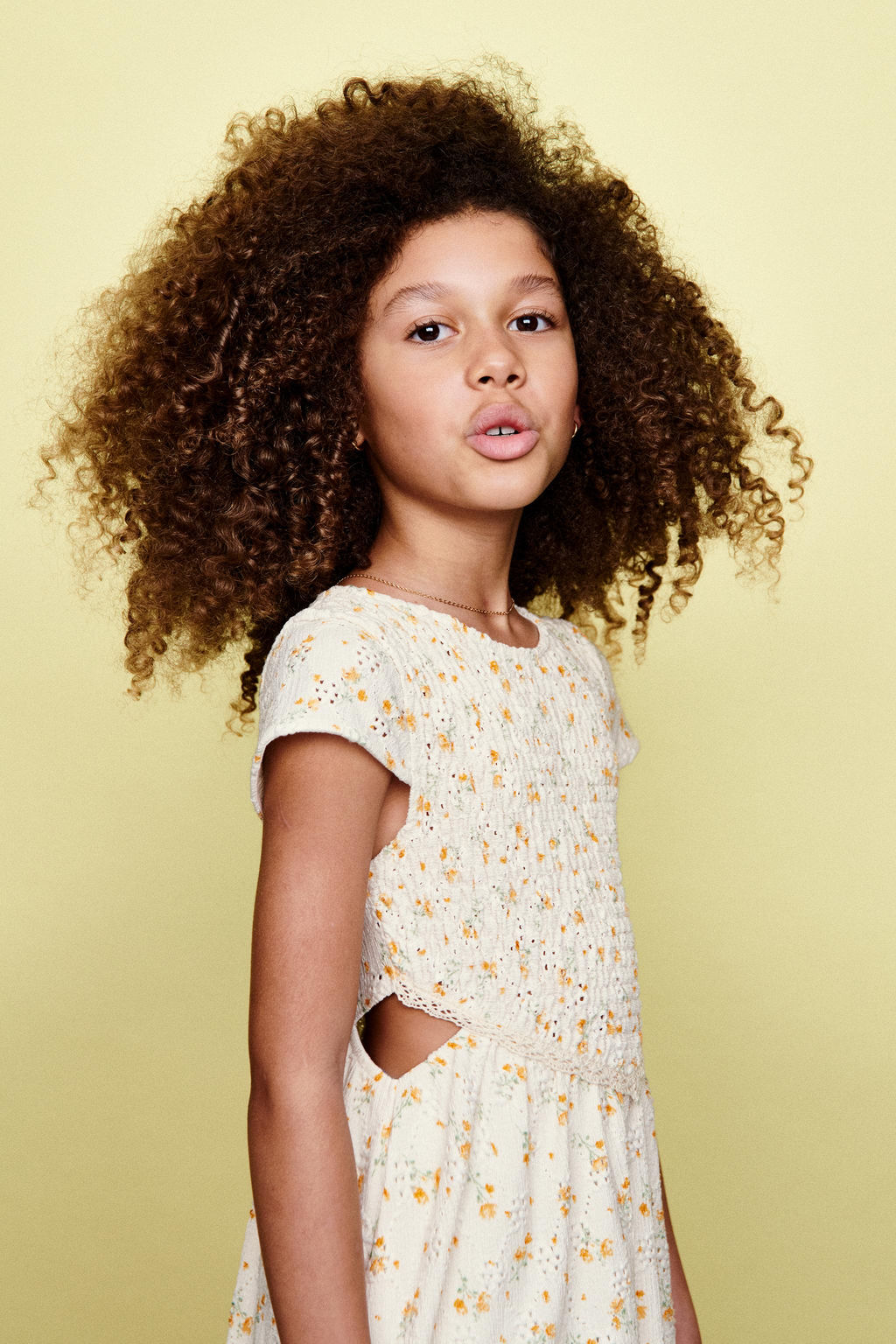 VESTIDO NIDO DE ABEJA FLORES / Crudo - Zara фото 2